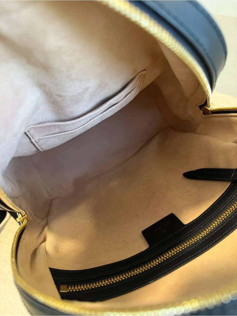 Gucci GG Supreme Bee Backpack